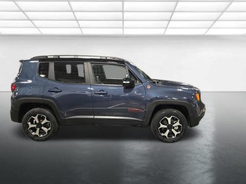 Slate Blue Pearlcoat 2022 Jeep Renegade Trailhawk