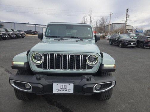 2024 Jeep Wrangler 4-Door Sahara 4x4