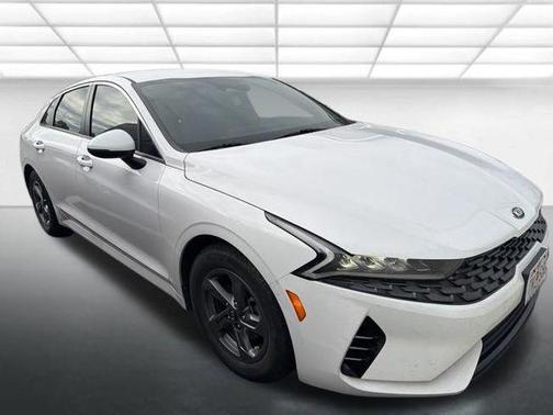 Glacial White Pearl 2021 Kia K5 LXS