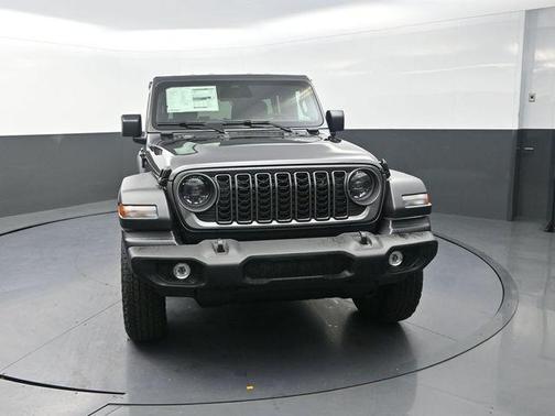 Granite Crystal Metallic Clearcoat 2026 Jeep Wrangler Sport S