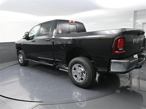 2025 RAM 2500 Tradesman Crew Cab 4x4 6'4' Box