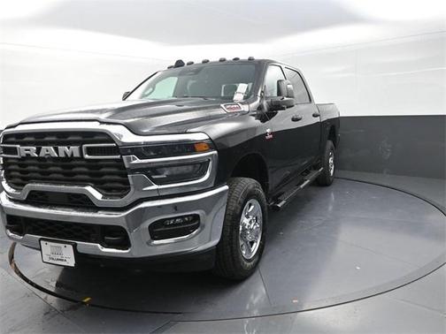 2025 RAM 2500 Tradesman Crew Cab 4x4 6'4' Box