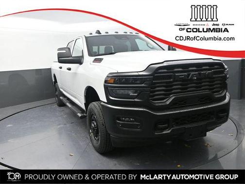 2026 RAM 2500 Tradesman Crew Cab 4x4 6'4' Box