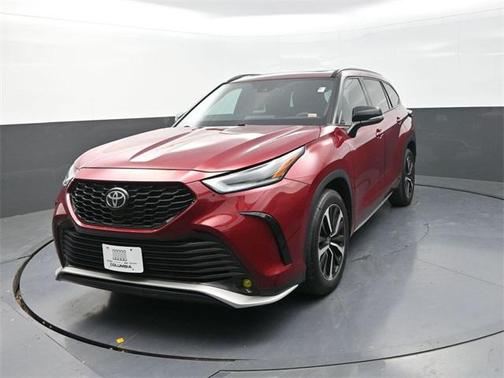 2022 Toyota Highlander XSE