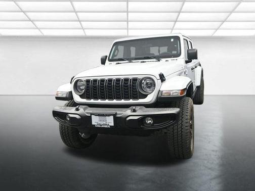 2025 Jeep Gladiator Nighthawk