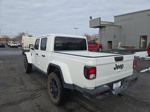 2025 Jeep Gladiator Nighthawk