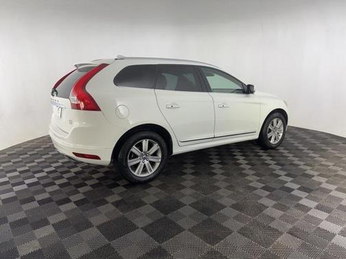 2016 Volvo XC60 T5 Premier