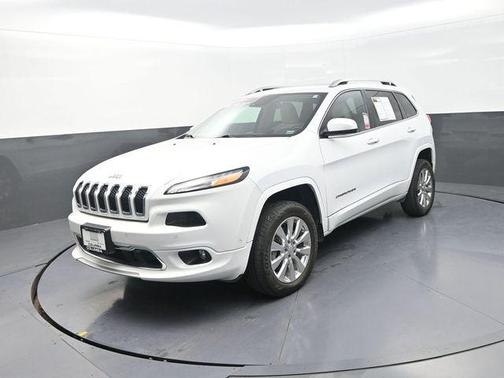 Bright White Clearcoat 2018 Jeep Cherokee Overland