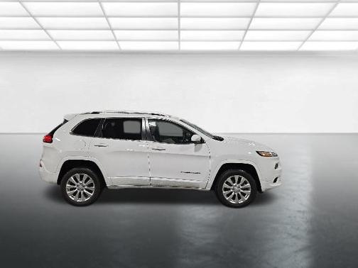 Bright White Clearcoat 2018 Jeep Cherokee Overland