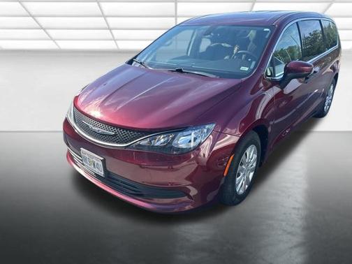 Velvet Red Pearlcoat 2018 Chrysler Pacifica L