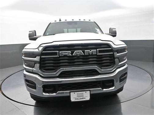 2025 RAM 2500 Tradesman Crew Cab 4x4 6'4' Box