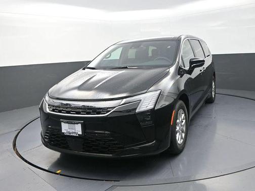 Diamond Black Crystal Pearlcoat 2027 Chrysler Pacifica L
