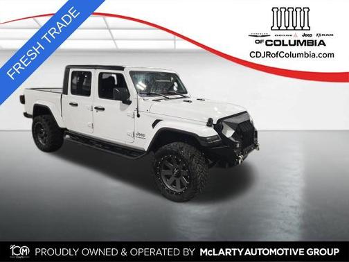 Bright White Clearcoat 2020 Jeep Gladiator Overland