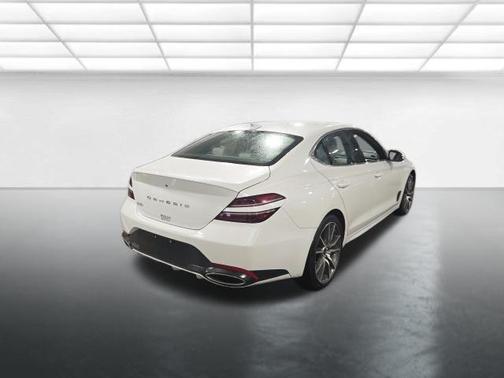 2025 Genesis G70 2.5T RWD