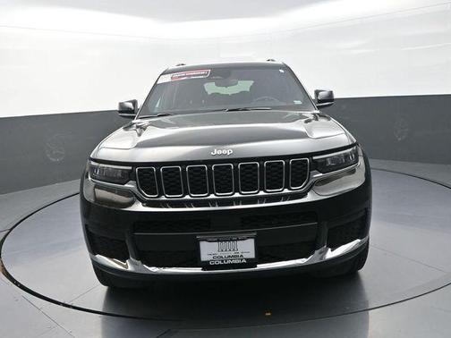 Diamond Black Crystal Pearlcoat 2024 Jeep Grand Cherokee L Laredo