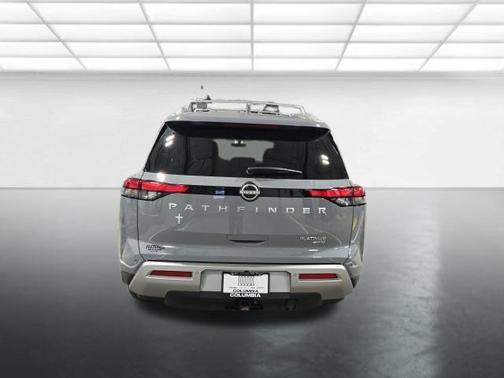 2025 Nissan Pathfinder Platinum 4WD