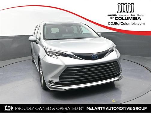 2023 Toyota Sienna XLE