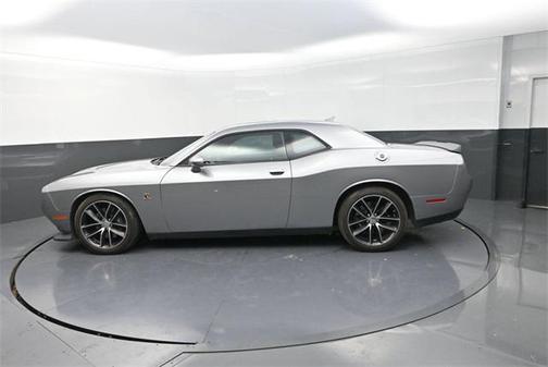 2016 Dodge Challenger R/T Scat Pack