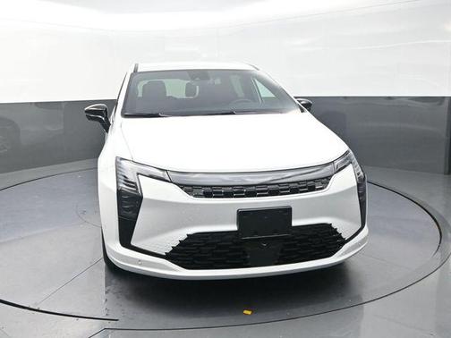 Bright White Clearcoat 2027 Chrysler Pacifica L