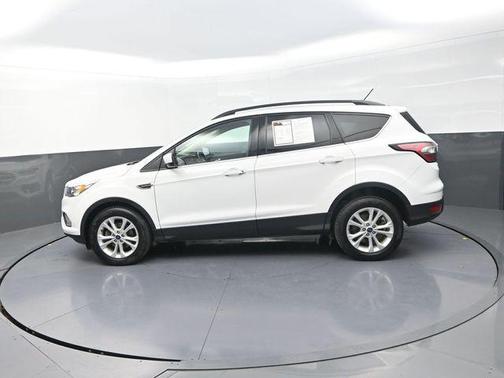 Oxford White 2018 Ford Escape SEL