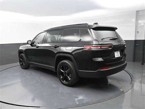 2022 Jeep Grand Cherokee L Altitude