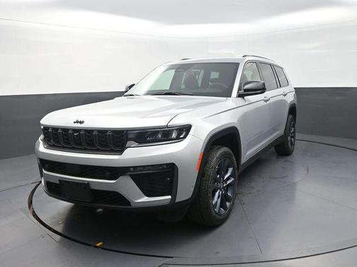 Silver Zynith 2026 Jeep Grand Cherokee Limited
