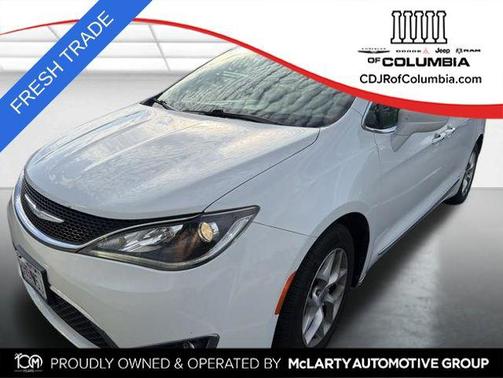 Bright White Clearcoat 2017 Chrysler Pacifica Touring-L