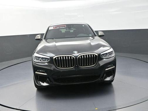 Black Sapphire Metallic 2021 BMW X4 M40i