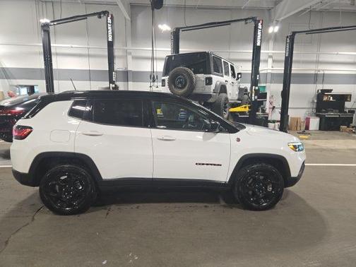 2023 Jeep Compass Trailhawk