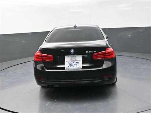 2018 BMW 330e iPerformance