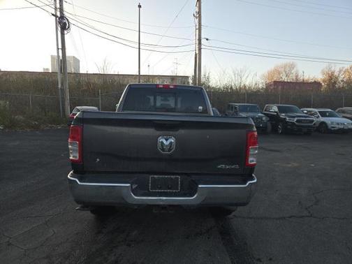 2020 RAM 2500 Tradesman Crew Cab 4X4 6'4' Box