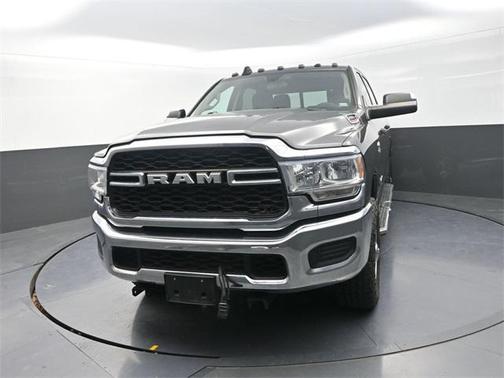 2020 RAM 2500 Tradesman Crew Cab 4X4 6'4' Box