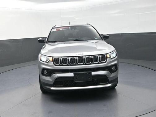 Baltic Gray Metallic Clearcoat 2024 Jeep Compass Limited