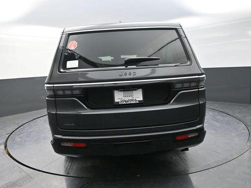 2026 Jeep Grand Wagoneer L 4x4