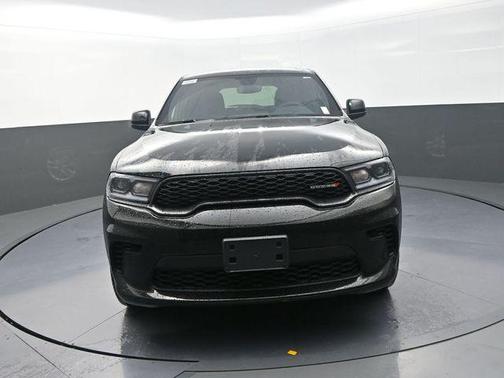 DB Black Crystal Clearcoat 2026 Dodge Durango GT