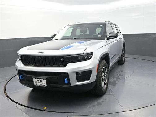 2023 Jeep Grand Cherokee 4xe Trailhawk