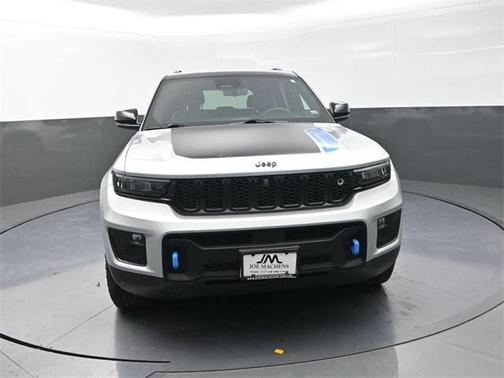 2023 Jeep Grand Cherokee 4xe Trailhawk