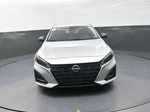 Brilliant Silver Metallic 2024 Nissan Altima 2.5 SV