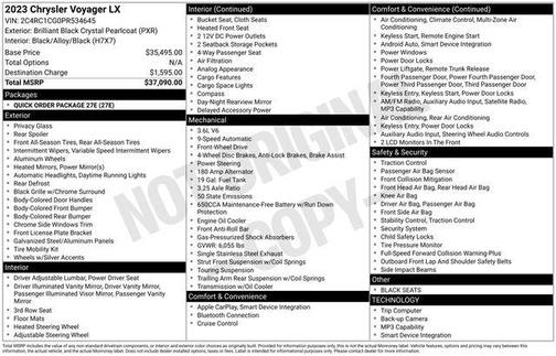 Brilliant Black Crystal Pearlcoat 2023 Chrysler Voyager LX