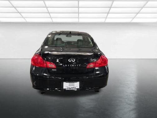 Black Obsidian 2015 INFINITI Q40 Base