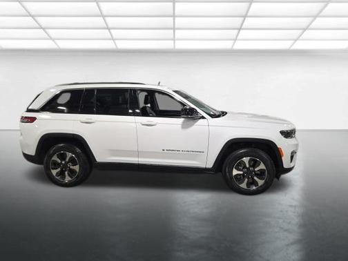 Bright White Clearcoat 2022 Jeep Grand Cherokee 4xe Base