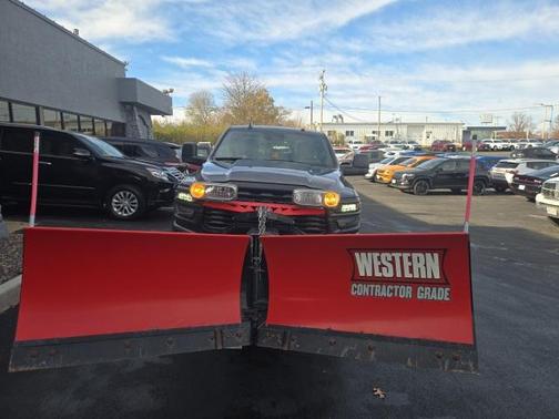 2026 RAM 2500 Tradesman Crew Cab 4x4 6'4' Box