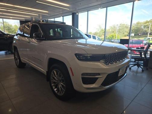 2025 Jeep Grand Cherokee Summit