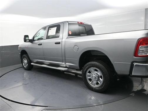 2024 RAM 2500 Tradesman Crew Cab 4x4 6'4' Box