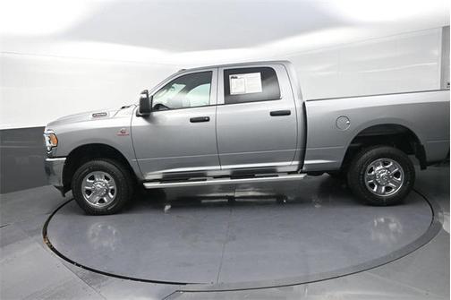 2024 RAM 2500 Tradesman Crew Cab 4x4 6'4' Box