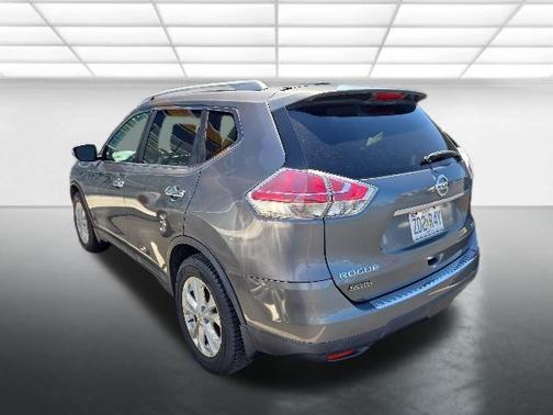 Gun Metallic 2016 Nissan Rogue SV