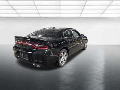 Pitch Black Clearcoat 2016 Dodge Charger SXT