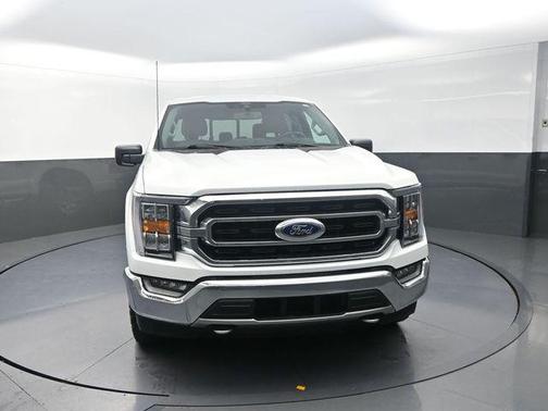Oxford White 2021 Ford F-150 XLT