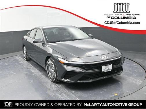 2024 Hyundai ELANTRA SE