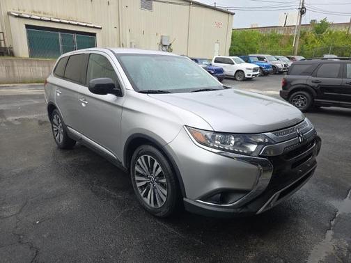 2019 Mitsubishi Outlander ES